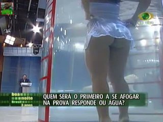 Sexy Upskirt Show From Brazil 2