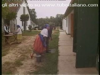 Porca italiana italian slut