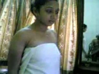 Desi College Girl Showing Her Boobs