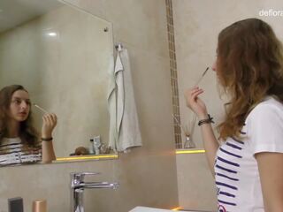 Babe Margaret Robbie in the bathroom on defloration channel